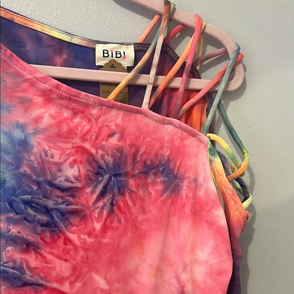 Tie-Dye Multicolor Women's Top - Picture 2 of 4